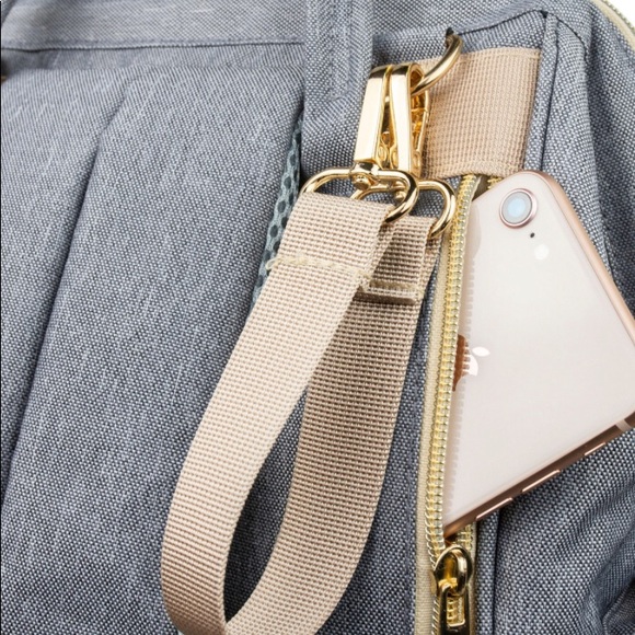 ✨New Gray Diaper Backpack✨ - Picture 6 of 8